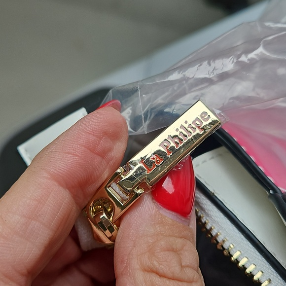 La Philipe Handbag "Blooming Garden" 100% Vegan Leather, Hand Designed - Picture 4 of 16